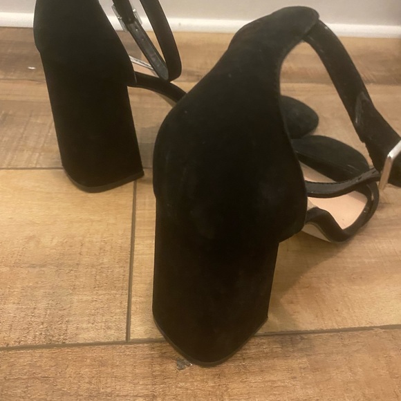 Steve Madden size 9 block heel no box, only worn once - Picture 3 of 3